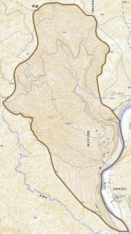 熊野川町九重とその周辺の地図。町の範囲を重ねている