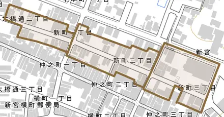 新町とその周辺の地図。町の範囲を重ねている