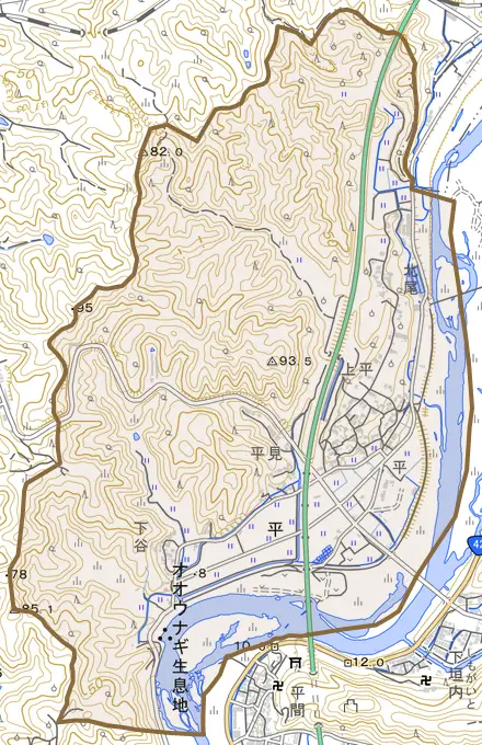 平とその周辺の地図。町の範囲を重ねている
