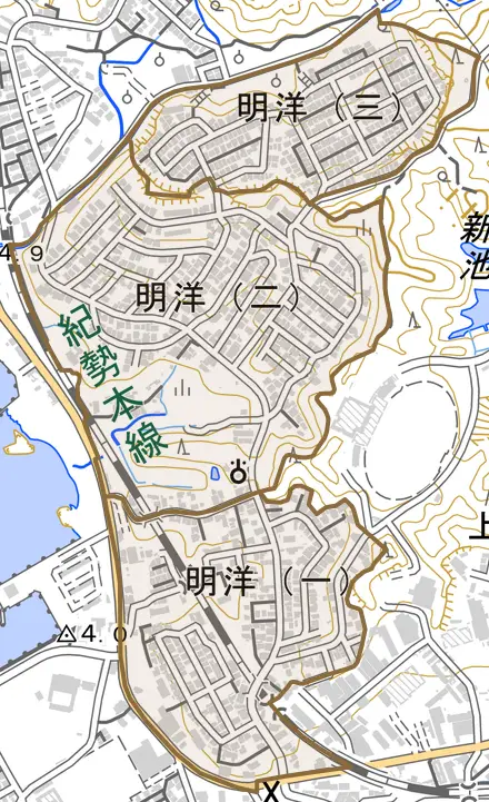 明洋とその周辺の地図。町の範囲を重ねている