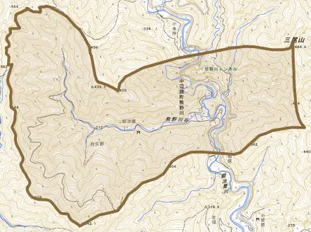 中辺路町熊野川とその周辺の地図。町の範囲を重ねている