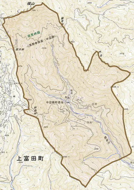 中辺路町西谷とその周辺の地図。町の範囲を重ねている