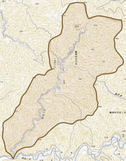 龍神村三ツ又とその周辺の地図。町の範囲を重ねている