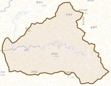 下川上とその周辺の地図。町の範囲を重ねている