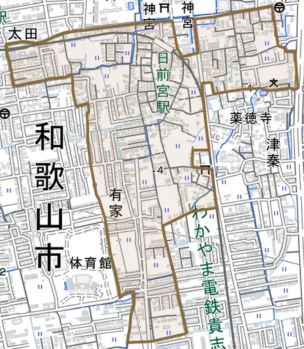 有家とその周辺の地図。町の範囲を重ねている