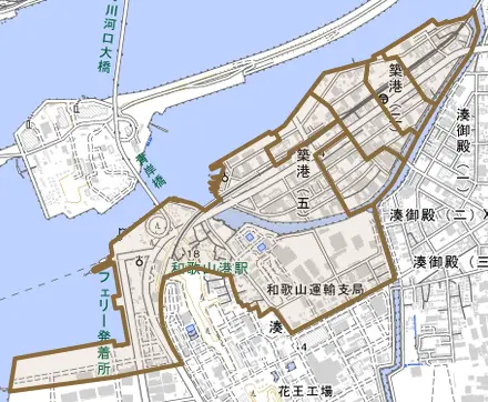 築港とその周辺の地図。町の範囲を重ねている