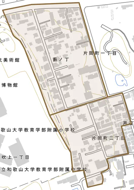 片岡町とその周辺の地図。町の範囲を重ねている