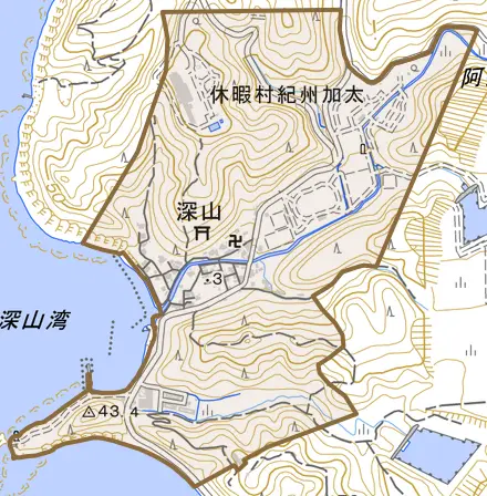 深山とその周辺の地図。町の範囲を重ねている