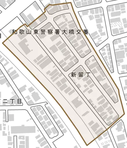 新留丁とその周辺の地図。町の範囲を重ねている