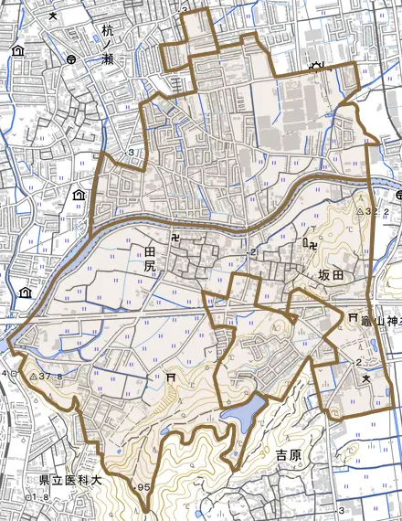 田尻とその周辺の地図。町の範囲を重ねている