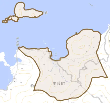 大字衣奈とその周辺の地図。町の範囲を重ねている