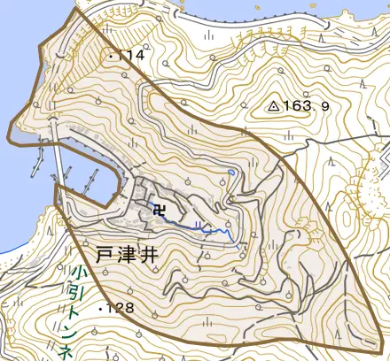 大字戸津井とその周辺の地図。町の範囲を重ねている