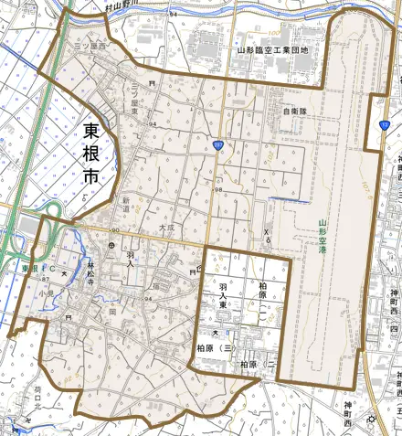 大字羽入とその周辺の地図。町の範囲を重ねている