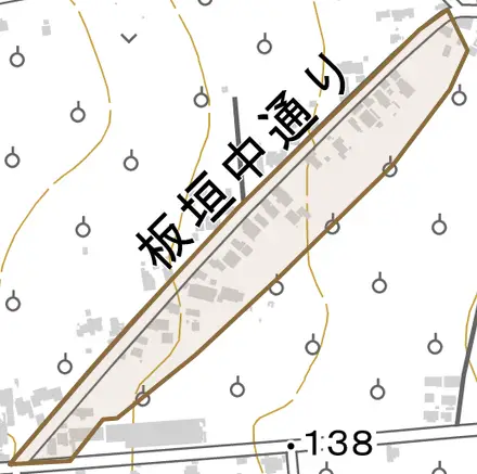 板垣中通りとその周辺の地図。町の範囲を重ねている