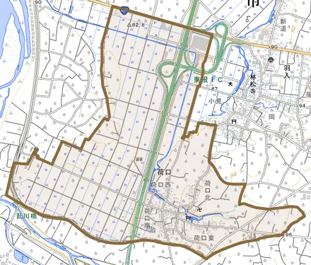 大字荷口とその周辺の地図。町の範囲を重ねている