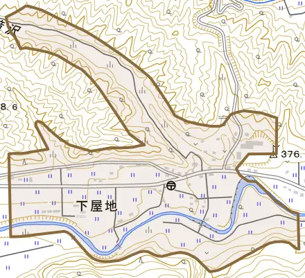 大字下屋地とその周辺の地図。町の範囲を重ねている