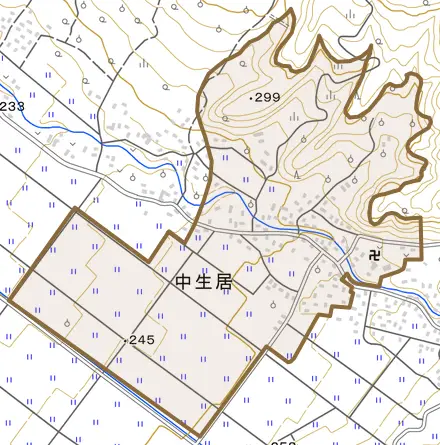 中生居とその周辺の地図。町の範囲を重ねている