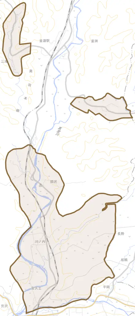 大字川ノ内とその周辺の地図。町の範囲を重ねている