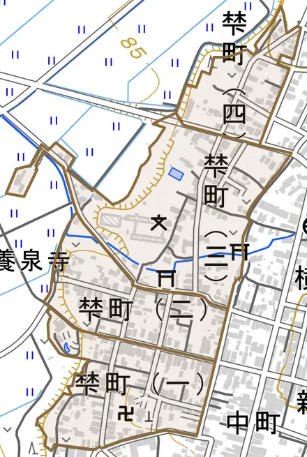 梺町とその周辺の地図。町の範囲を重ねている