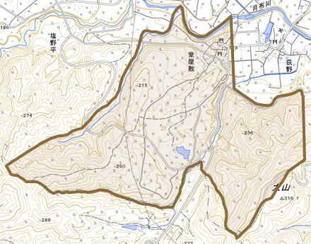 大字堂屋敷とその周辺の地図。町の範囲を重ねている