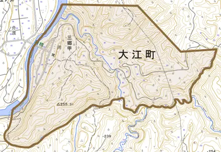 大字三郷甲とその周辺の地図。町の範囲を重ねている