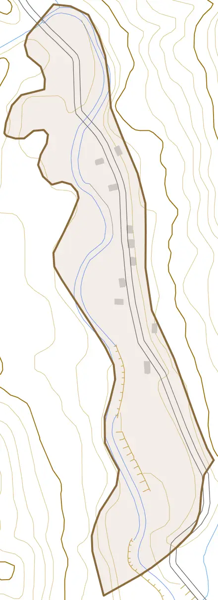 大字入折戸とその周辺の地図。町の範囲を重ねている