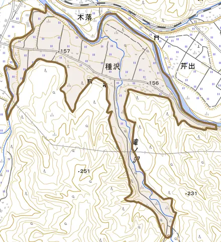 大字種沢とその周辺の地図。町の範囲を重ねている
