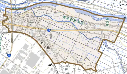 大字八鍬とその周辺の地図。町の範囲を重ねている
