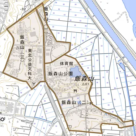 飯森山とその周辺の地図。町の範囲を重ねている