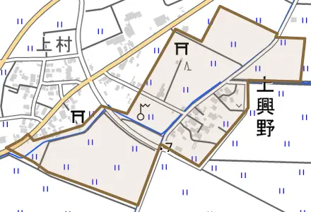 上興野とその周辺の地図。町の範囲を重ねている