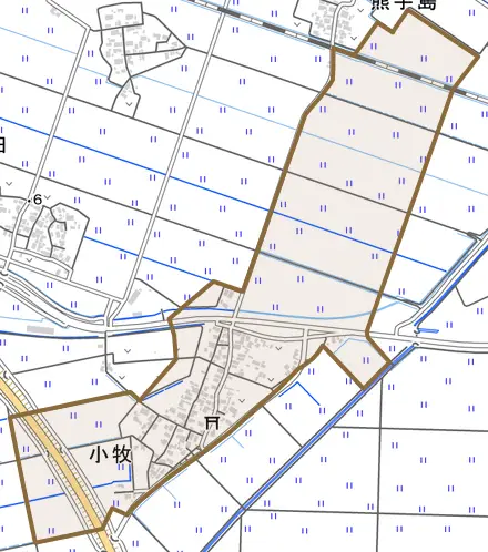 小牧とその周辺の地図。町の範囲を重ねている