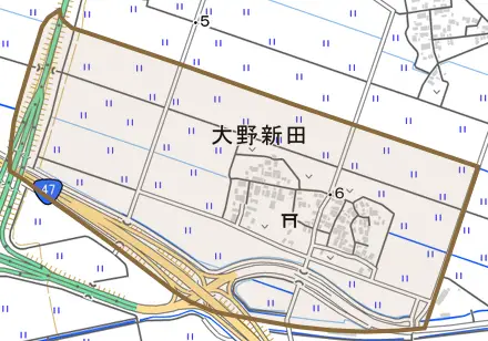 大野新田とその周辺の地図。町の範囲を重ねている