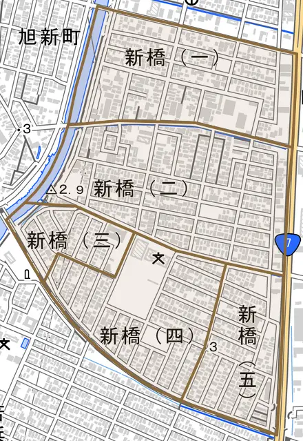 新橋とその周辺の地図。町の範囲を重ねている