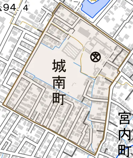 城南町とその周辺の地図。町の範囲を重ねている