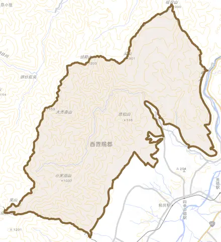 大字鮎貝とその周辺の地図。町の範囲を重ねている