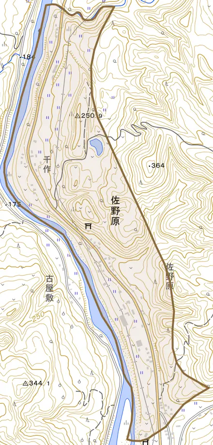 大字佐野原とその周辺の地図。町の範囲を重ねている