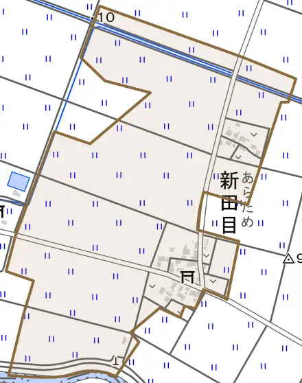 新田目とその周辺の地図。町の範囲を重ねている