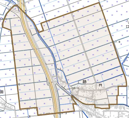 跡とその周辺の地図。町の範囲を重ねている