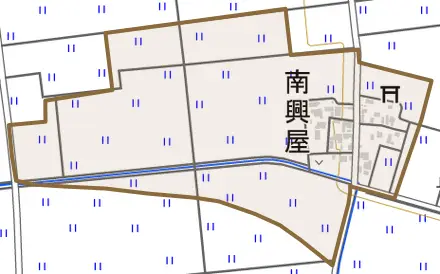南興屋とその周辺の地図。町の範囲を重ねている