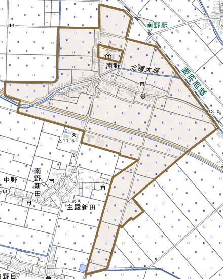 南野とその周辺の地図。町の範囲を重ねている