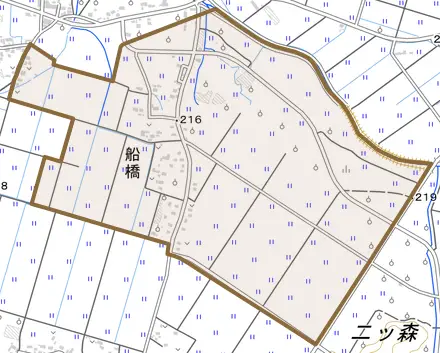 大字船橋とその周辺の地図。町の範囲を重ねている