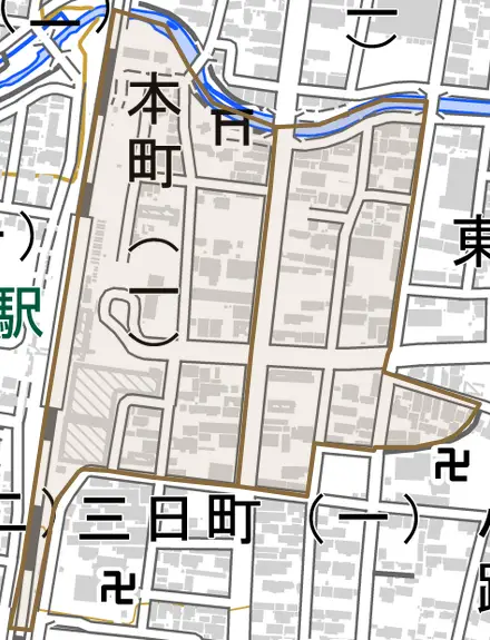本町とその周辺の地図。町の範囲を重ねている