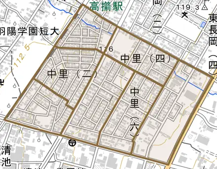 中里とその周辺の地図。町の範囲を重ねている