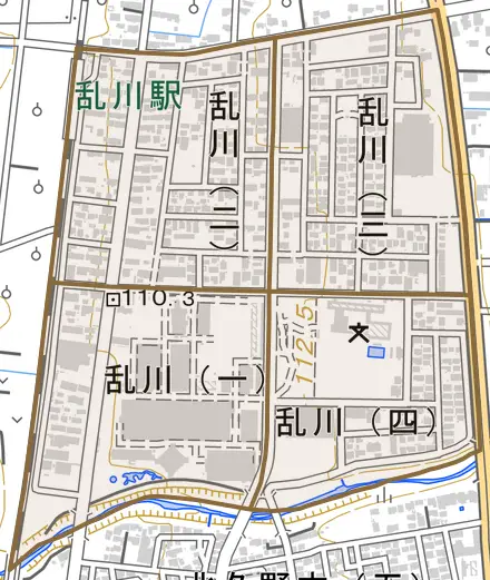 乱川とその周辺の地図。町の範囲を重ねている