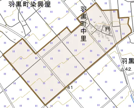 羽黒町中里とその周辺の地図。町の範囲を重ねている