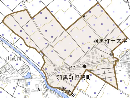 羽黒町野荒町とその周辺の地図。町の範囲を重ねている