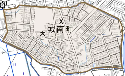 城南町とその周辺の地図。町の範囲を重ねている