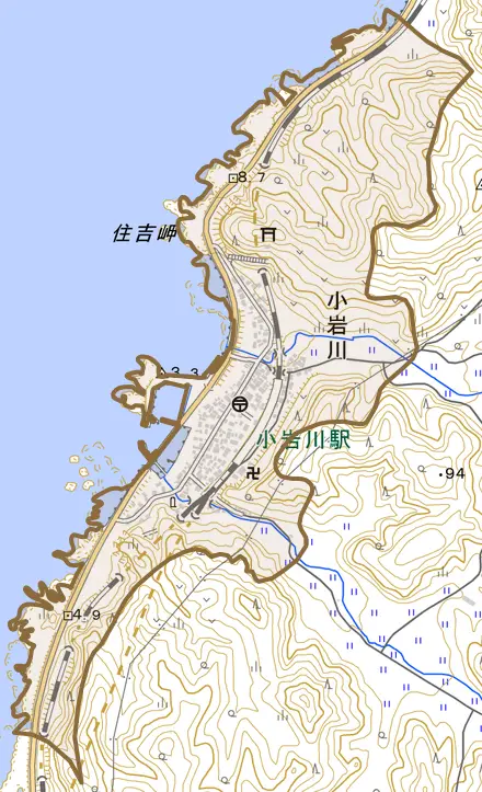 小岩川とその周辺の地図。町の範囲を重ねている