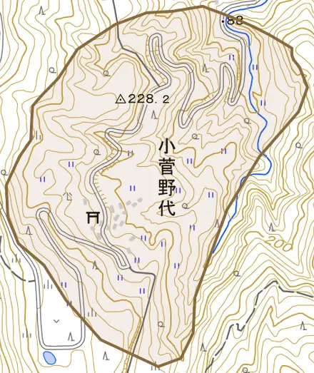 小菅野代とその周辺の地図。町の範囲を重ねている