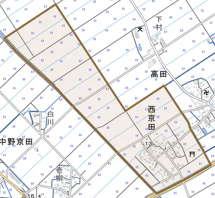 西京田とその周辺の地図。町の範囲を重ねている